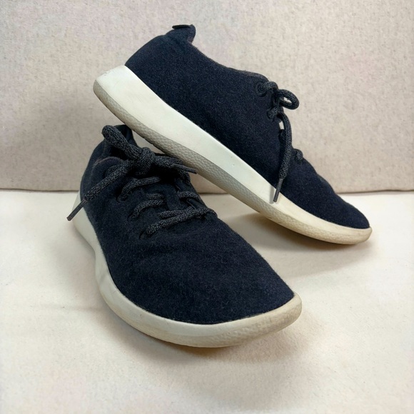 Allbirds Dark Grey merino Wool Runners women size 11 - Picture 1 of 8